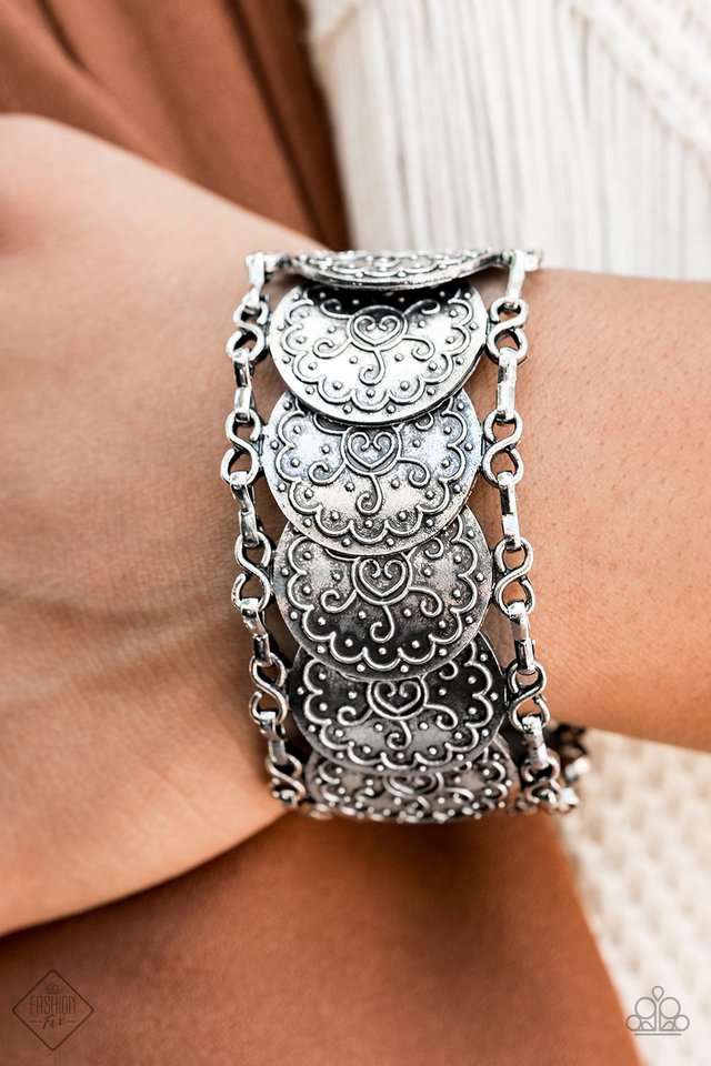 Paparazzi ♥ Tribal Treasure Trove - Silver ♥ Bracelet