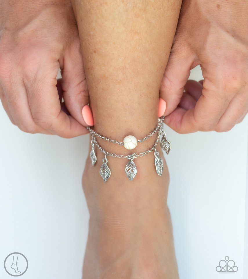 Paparazzi ♥ Earthy Explorer - White ♥ Anklet
