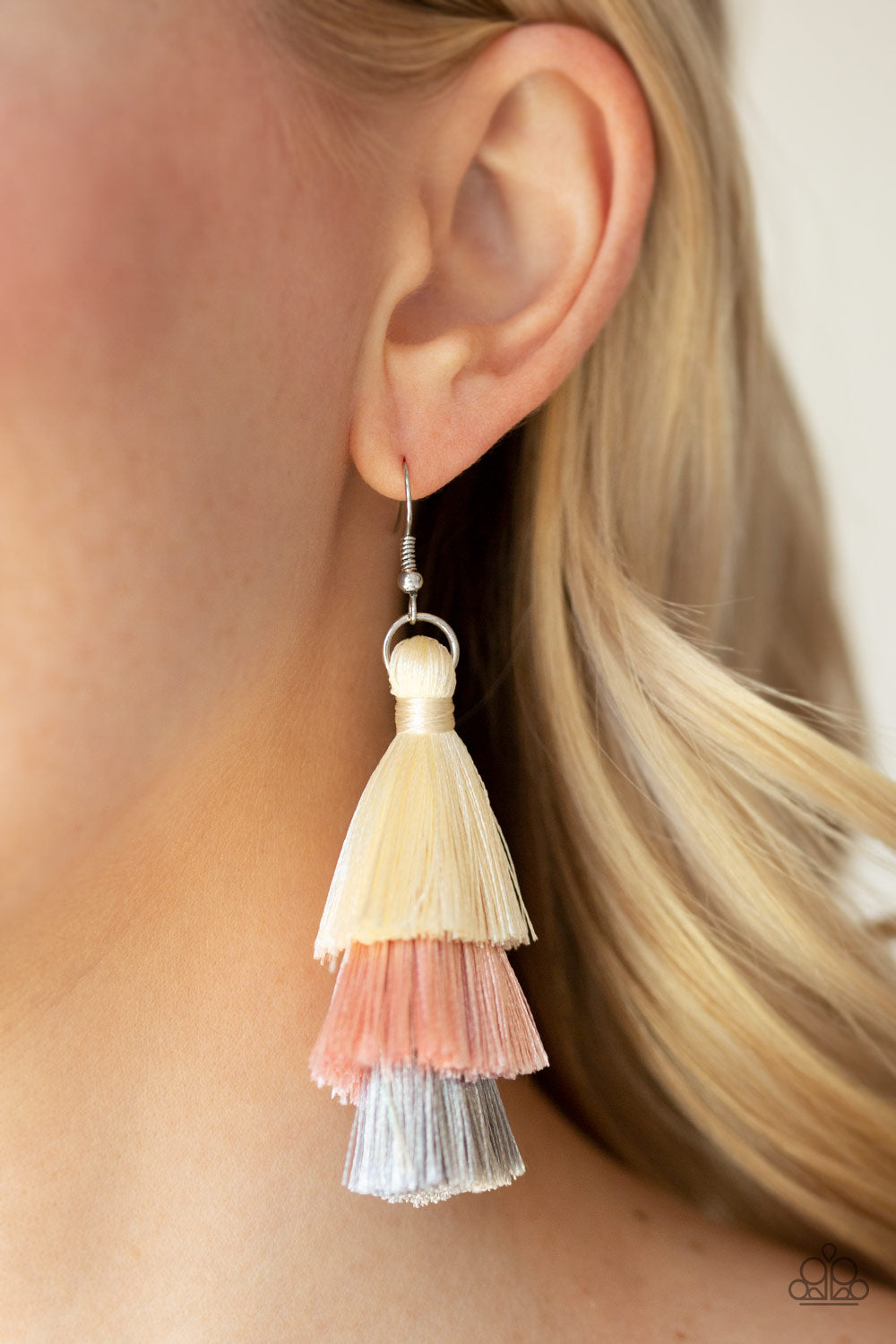 Paparazzi ♥ Hold On To Your Tassel! - Pink ♥ Earrings
