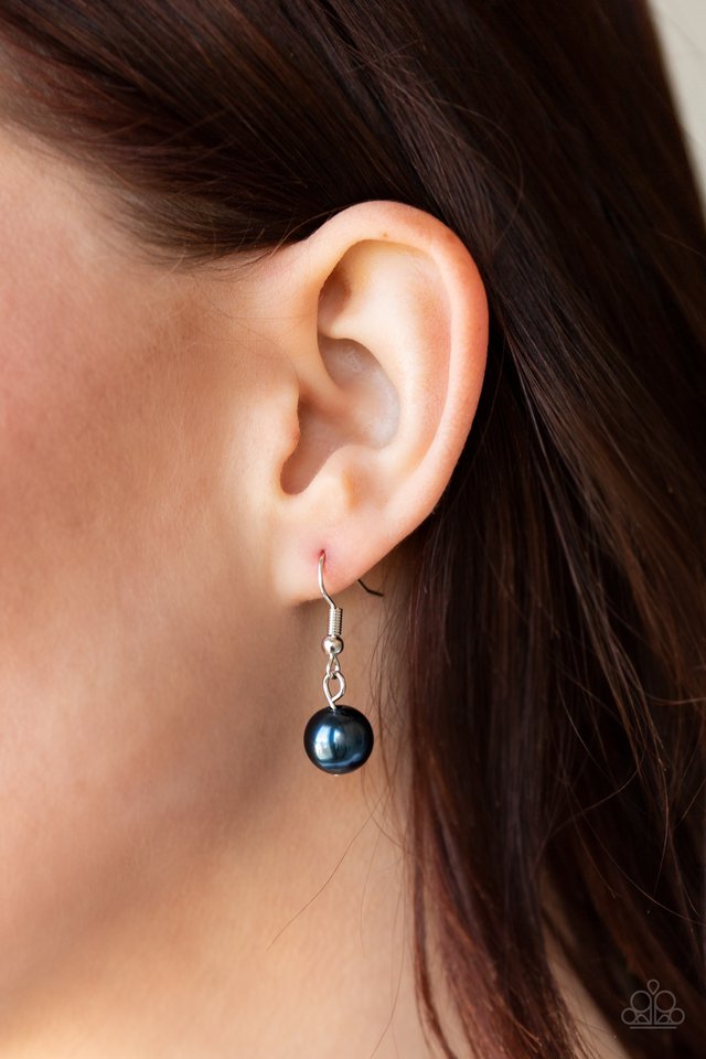 Paparazzi ♥ Miss Majestic - Blue ♥ Necklace