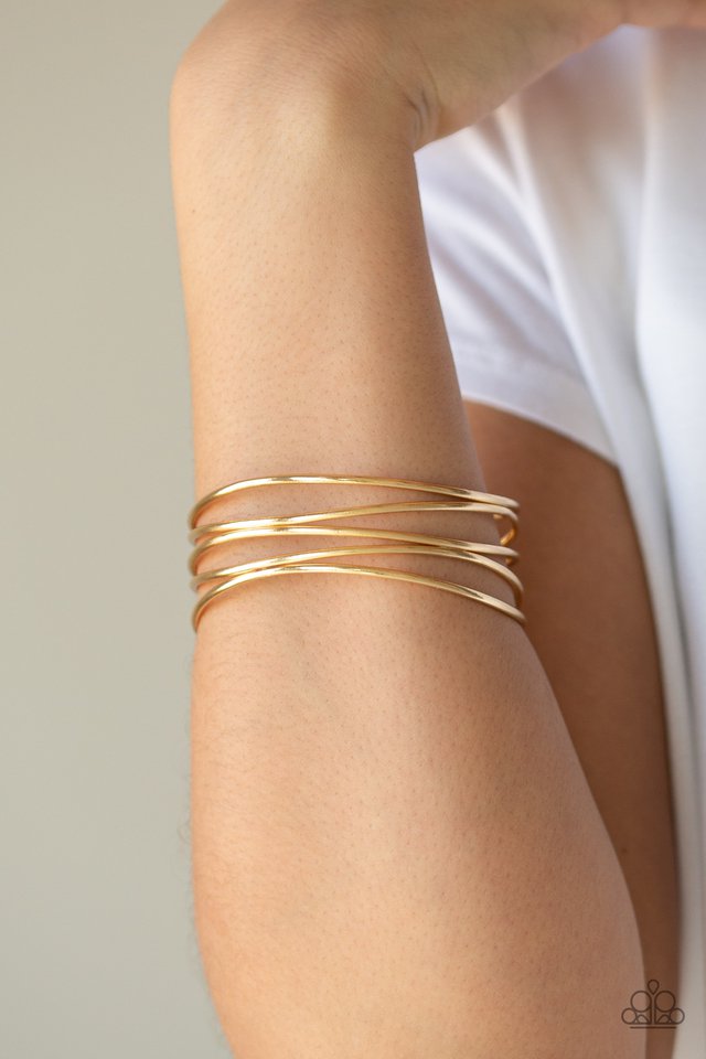Paparazzi ♥ Showstopping Sheen - Gold ♥ Bracelet