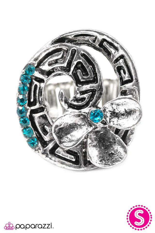 Paparazzi ♥ At the End Of the Road - Blue ♥ Ring