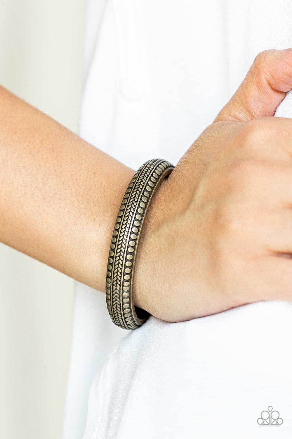 Paparazzi ♥ Zimbabwe Zen - Brass ♥ Bracelet