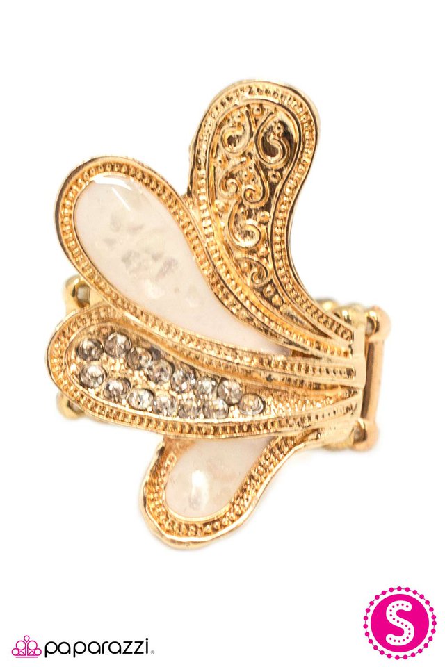 Paparazzi ♥ The Tail End - Gold ♥ Ring