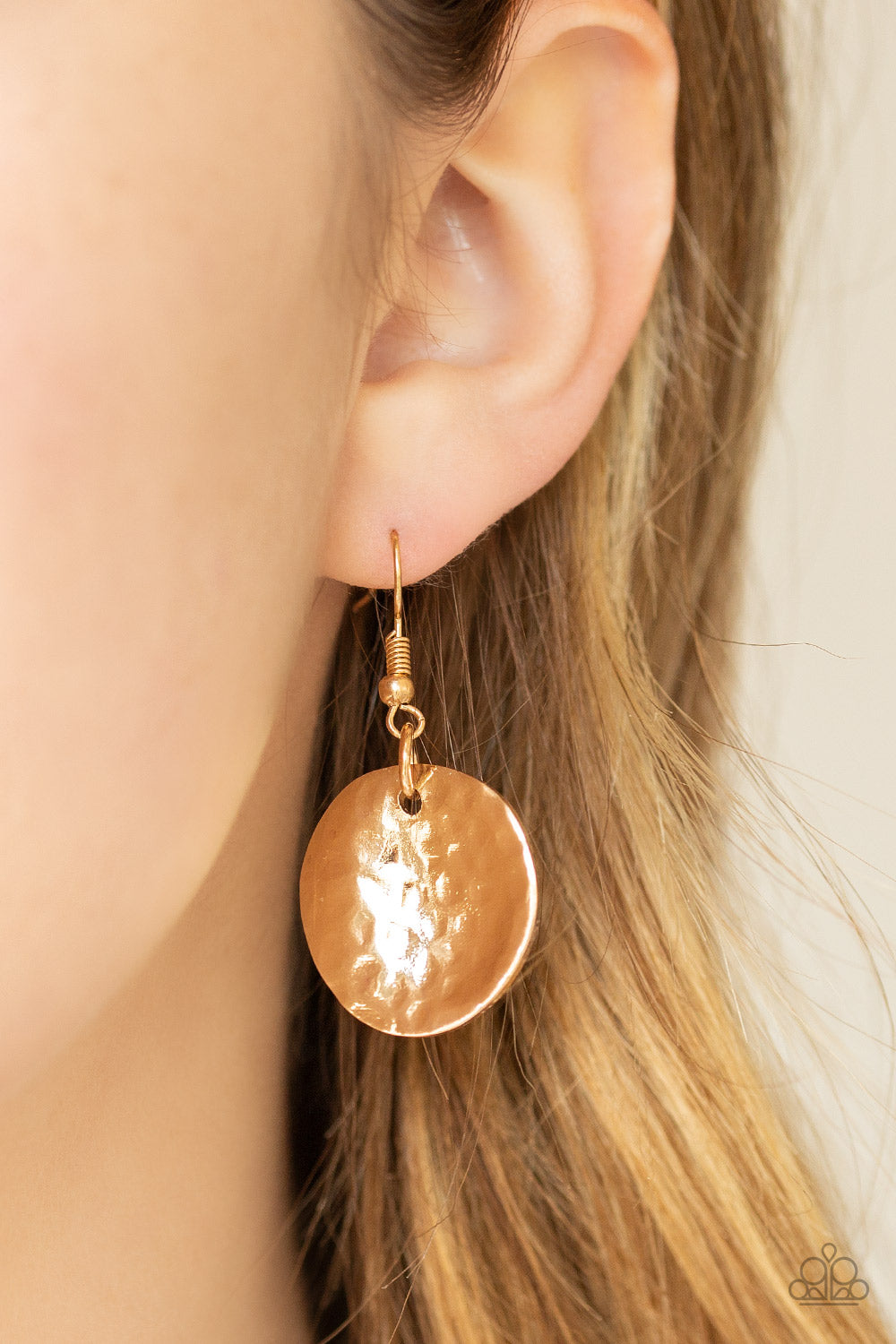 Paparazzi ♥ First Impressions - Gold ♥ Necklace