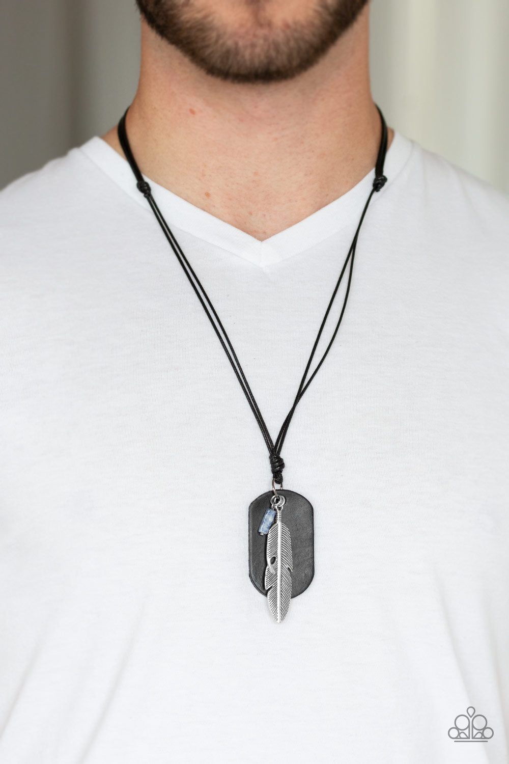 Paparazzi ♥ Flying Solo - Black ♥ Necklace