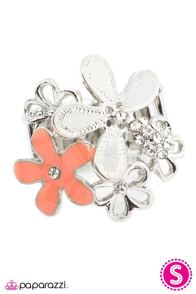Paparazzi ♥ What A Difference! - Orange ♥ Ring