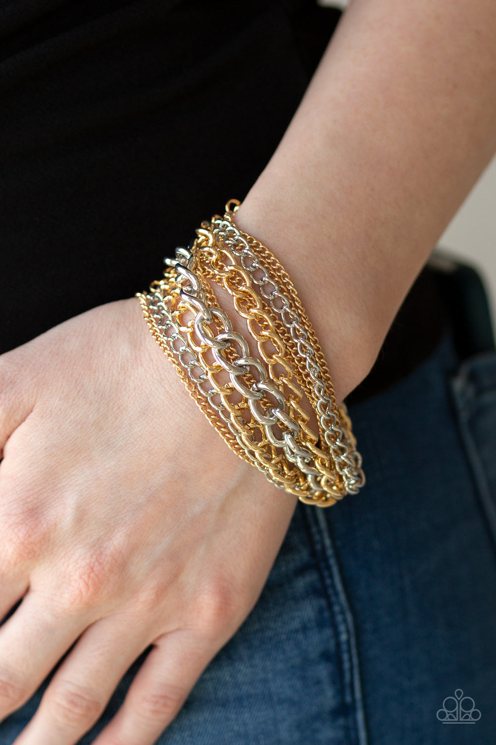 Paparazzi ♥ Metallic Horizon - Gold ♥ Bracelet