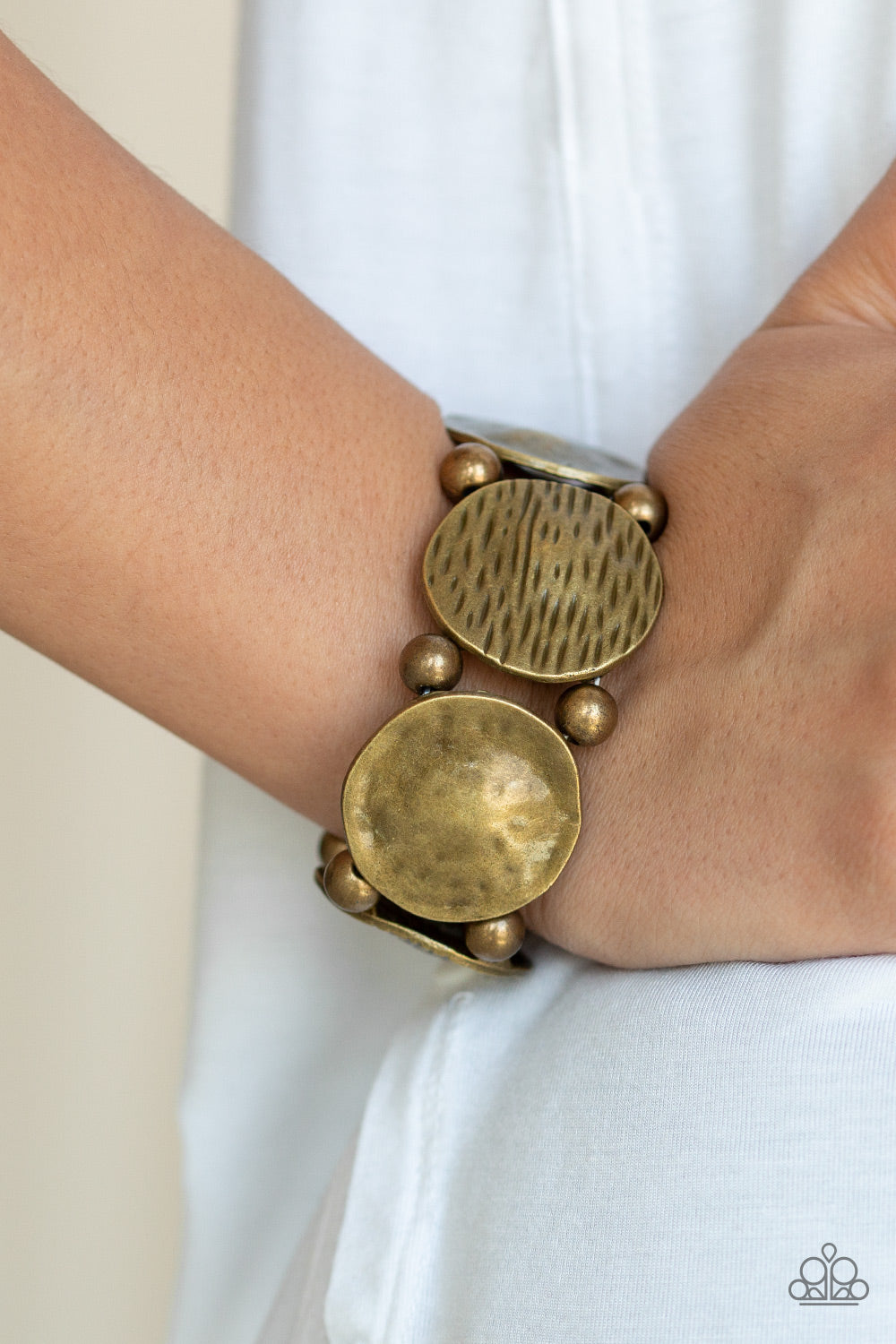 Paparazzi ♥ Boldly Basic - Brass ♥ Bracelet