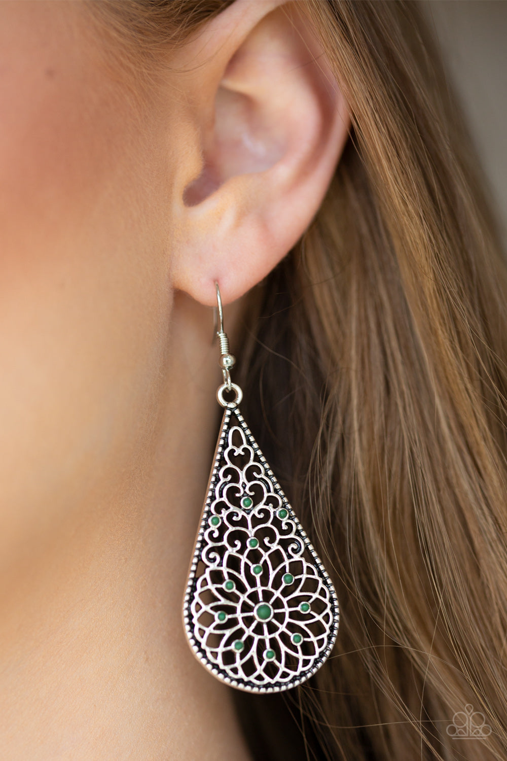 Paparazzi ♥ Mandala Makeover - Green ♥ Earrings