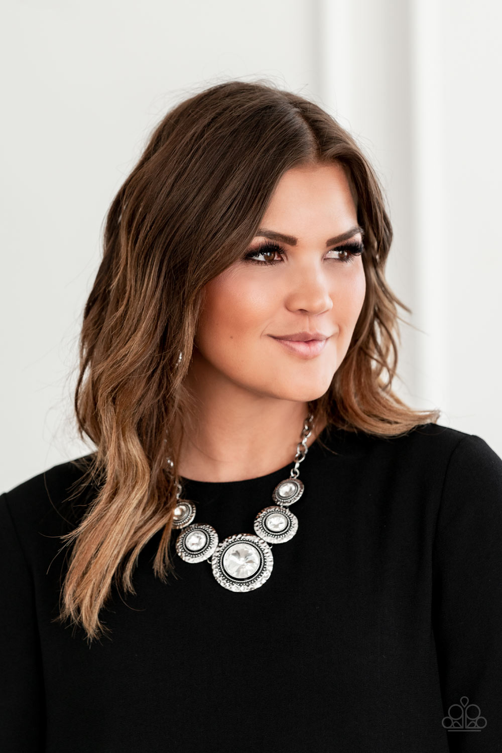 Paparazzi ♥ Global Glamour - White ♥ Necklace