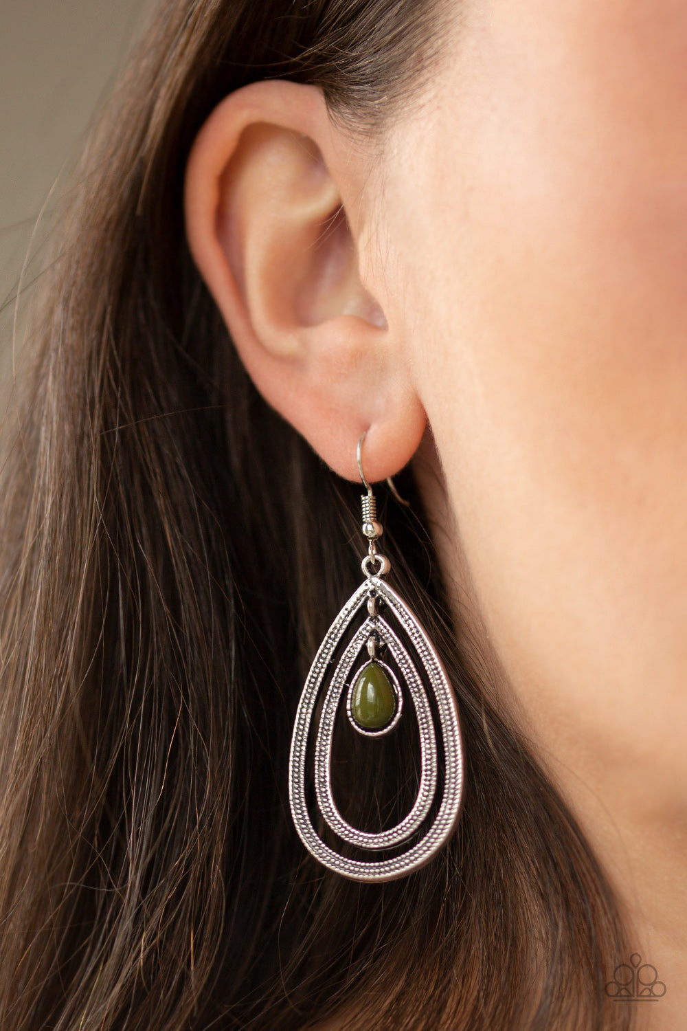 Paparazzi ♥ Drops of Color - Green ♥ Earrings