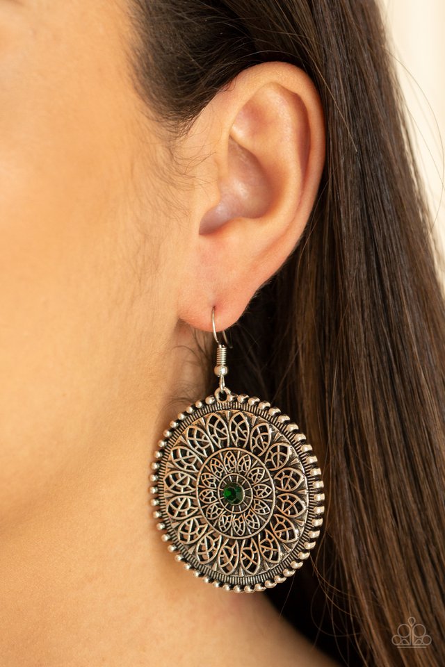 Paparazzi ♥ WHEEL and Grace - Green ♥ Earrings