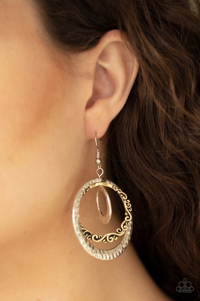 Paparazzi ♥ Out Of Control Shimmer - Multi ♥ Earrings