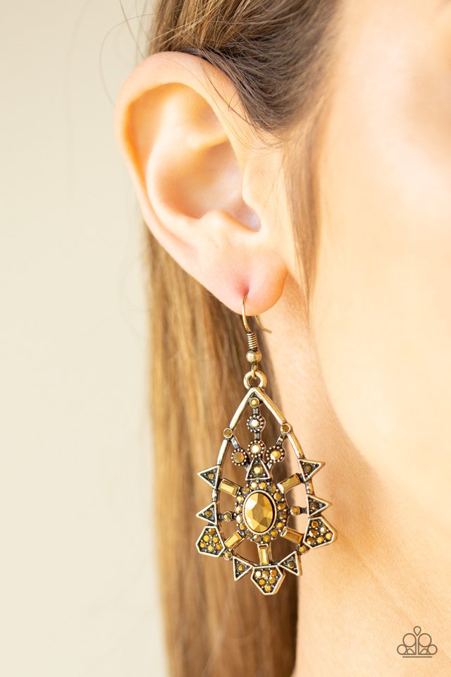 Paparazzi ♥ Gatsby Glimmer - Brass ♥ Earrings