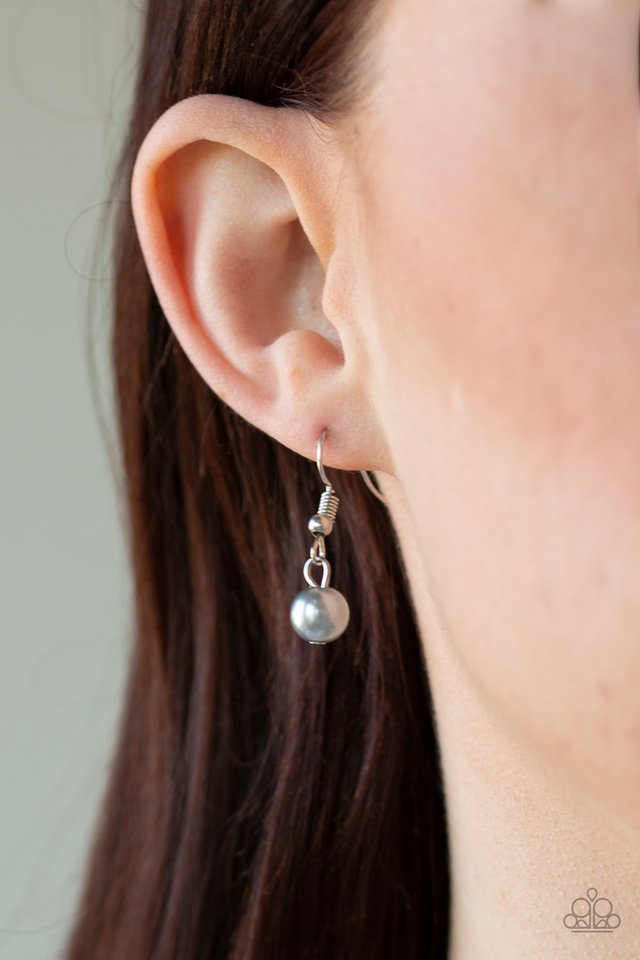 Paparazzi ♥ Vintage Heartthrob - Silver ♥ Necklace