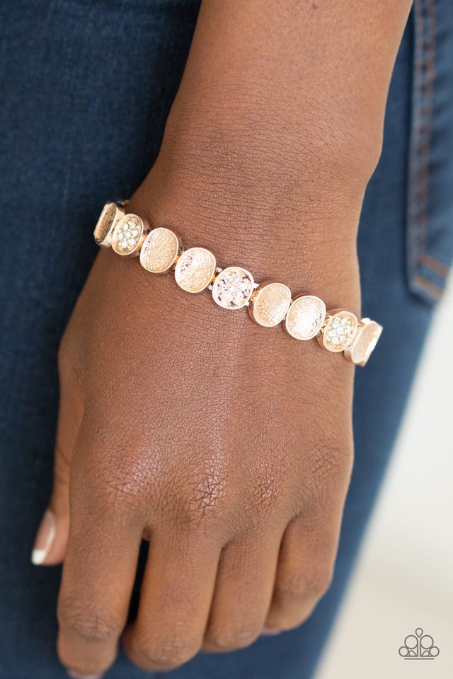 Paparazzi ♥ Dainty Queen - Rose Gold ♥ Bracelet