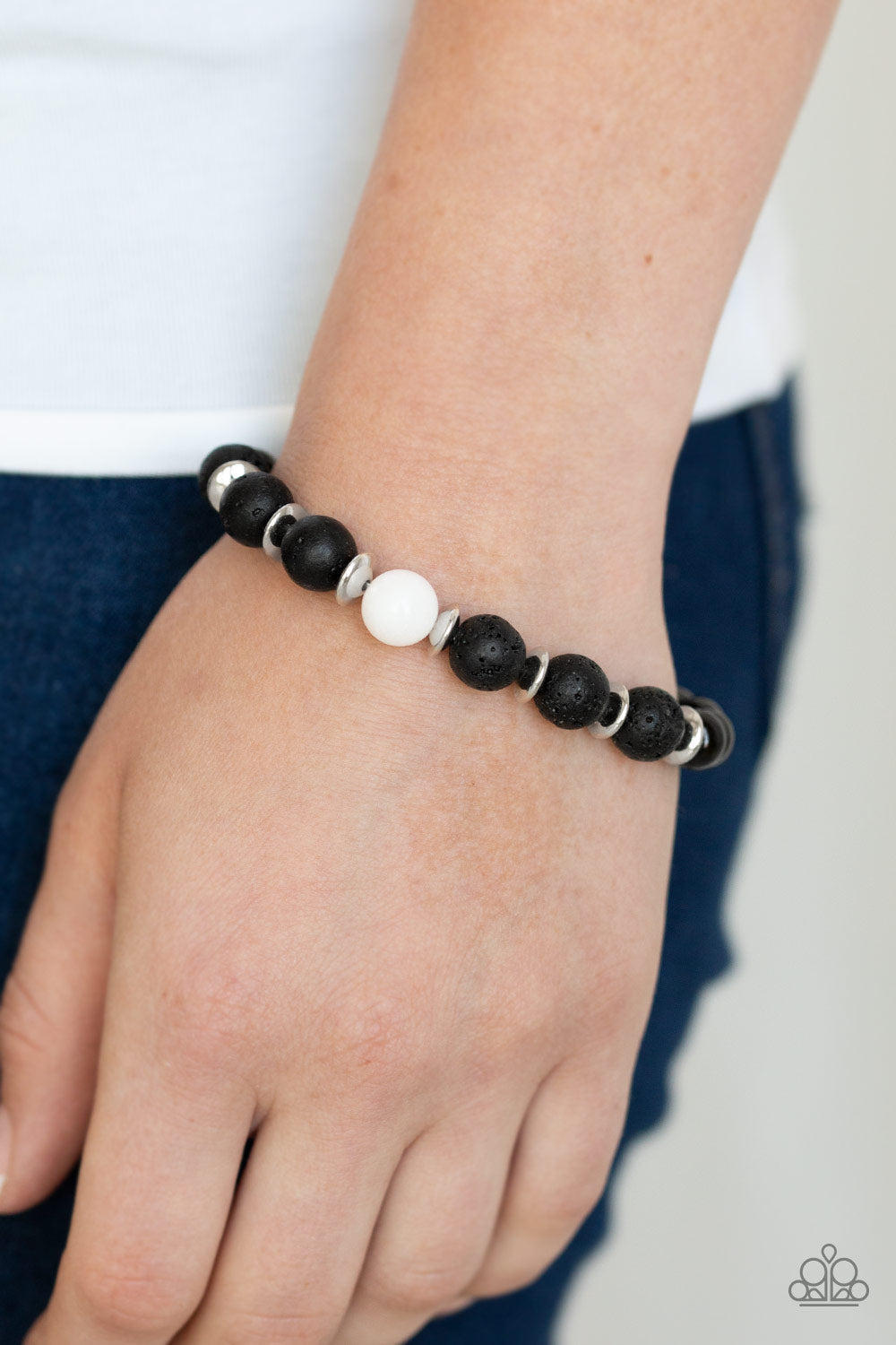 Paparazzi ♥ Intent - White ♥ Bracelet