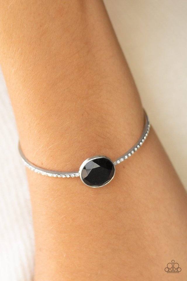 Paparazzi ♥ Illumination Station - Black ♥ Bracelet