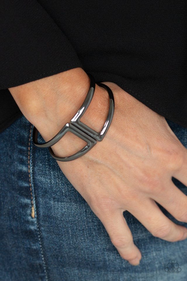 Paparazzi ♥ Geo Glam - Black ♥ Bracelet