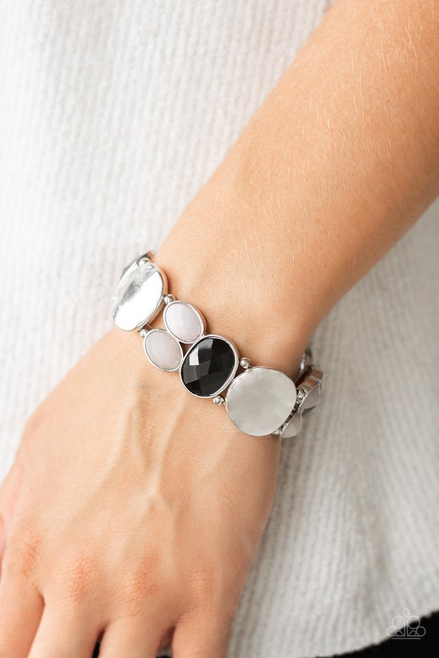 Paparazzi ♥ Chroma Charisma - Black ♥ Bracelet