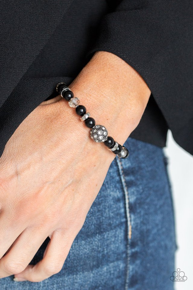 Paparazzi ♥ Twinkling Timelessness - Black ♥ Bracelet