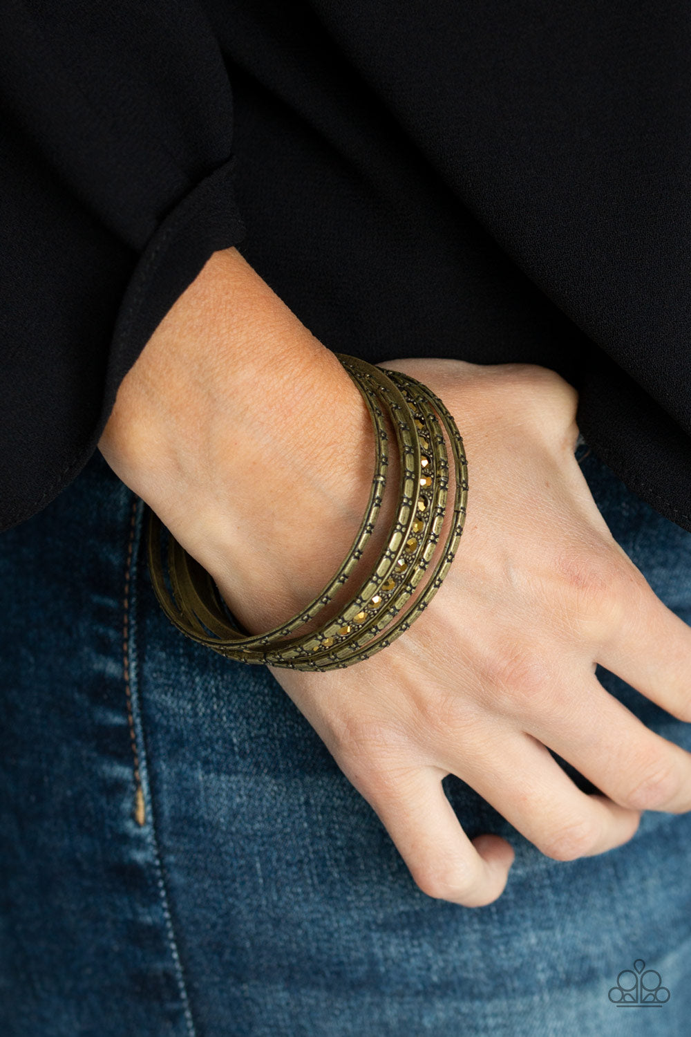 Paparazzi ♥ Glitzy Grunge - Brass ♥ Bracelet