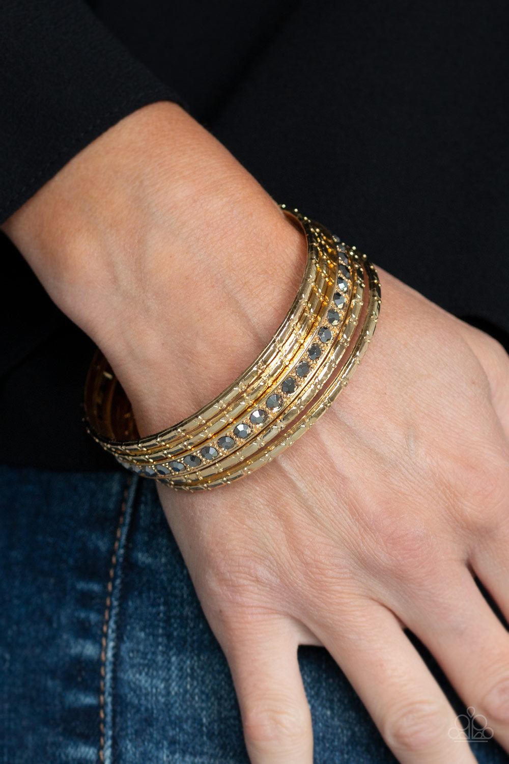 Paparazzi ♥ Glitzy Grunge - Gold ♥ Bracelet