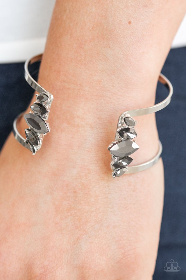 Paparazzi ♥ Glam Power - Silver ♥ Bracelet
