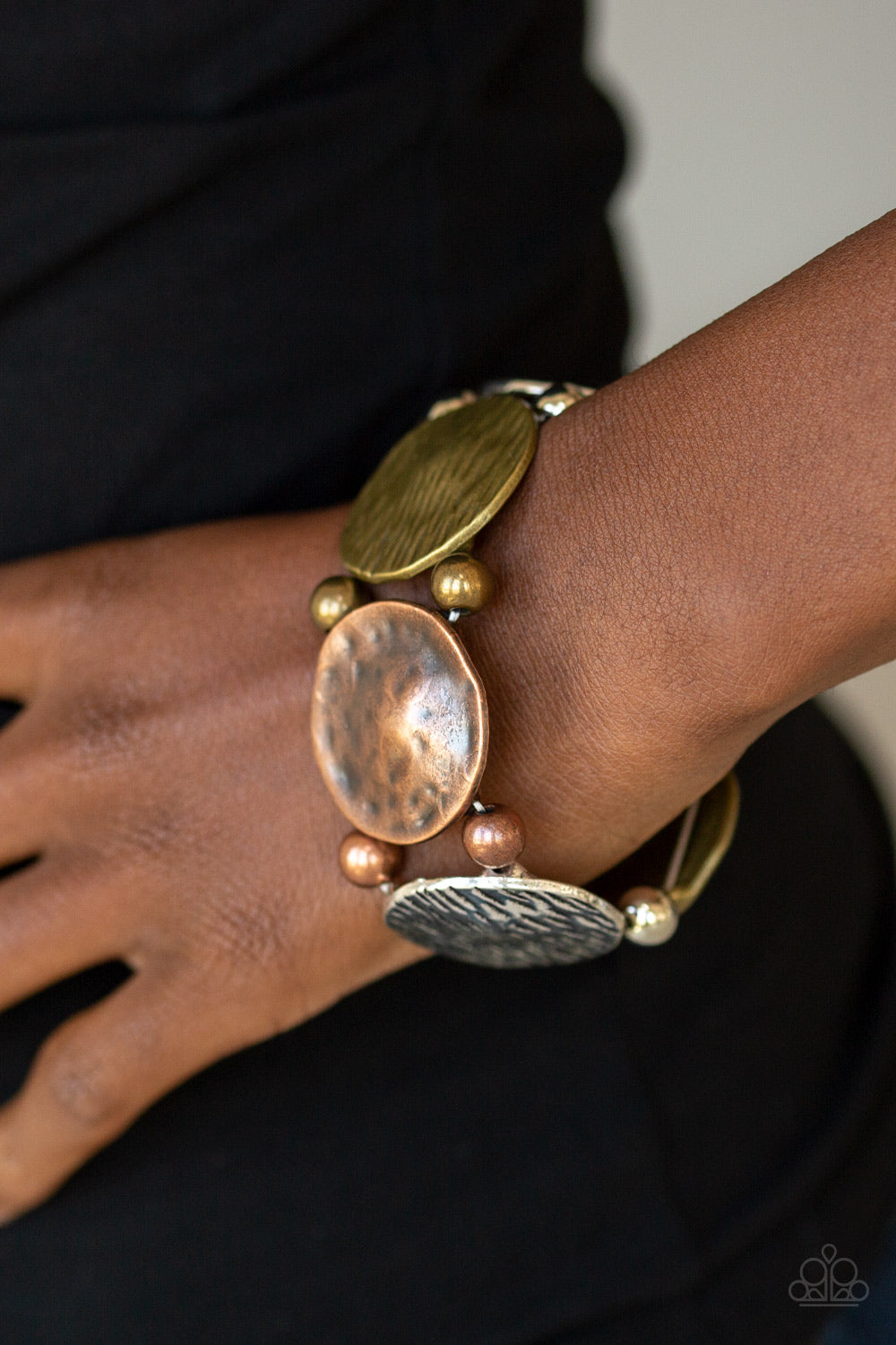 Paparazzi ♥ Boldly Basic - Multi ♥ Bracelet
