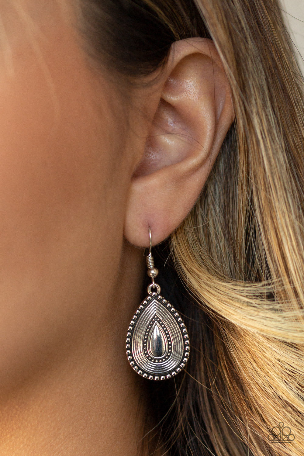 Paparazzi ♥ Terra Trailblazer - Yellow ♥ Necklace