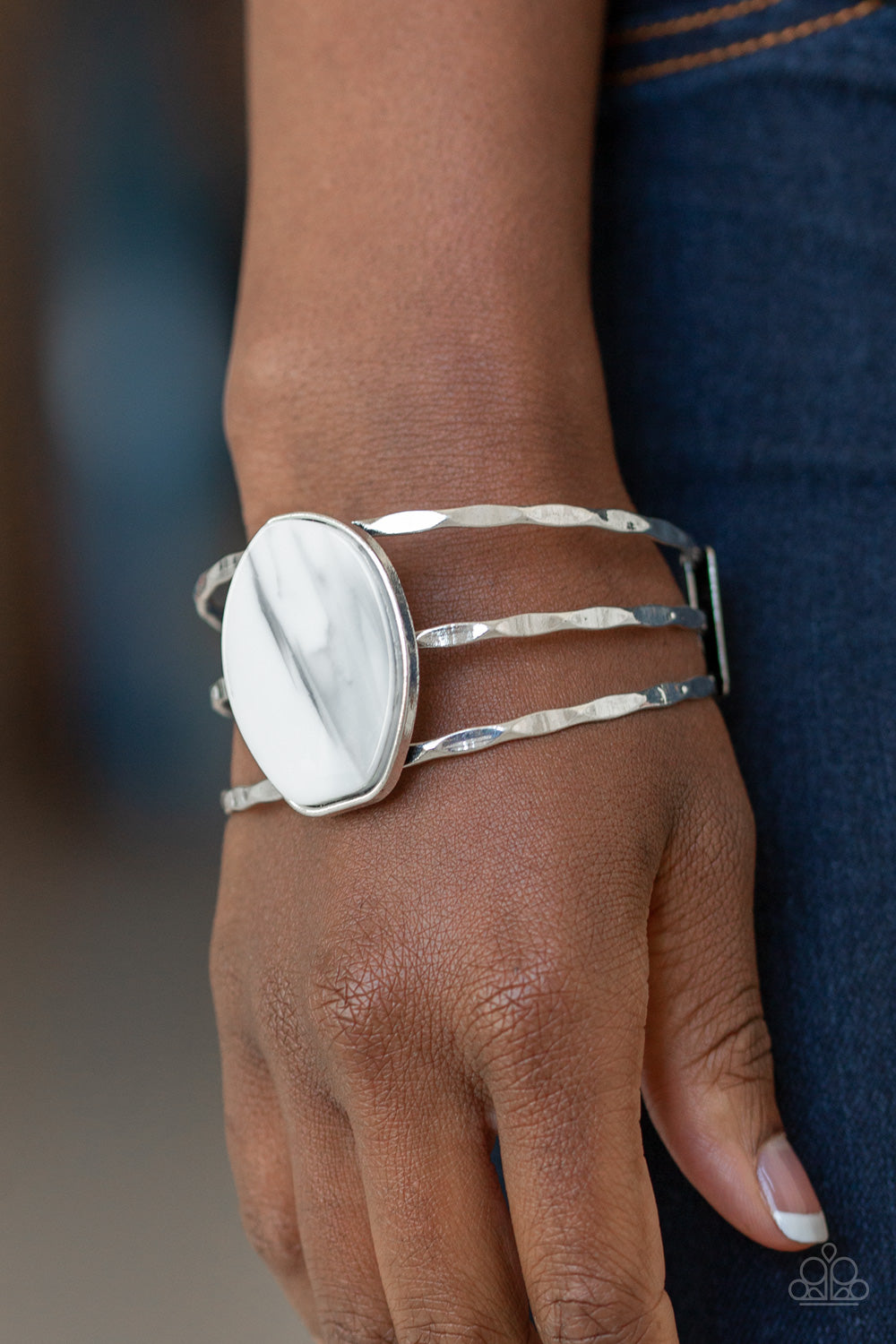 Paparazzi ♥ Canyon Dream - White ♥ Bracelet