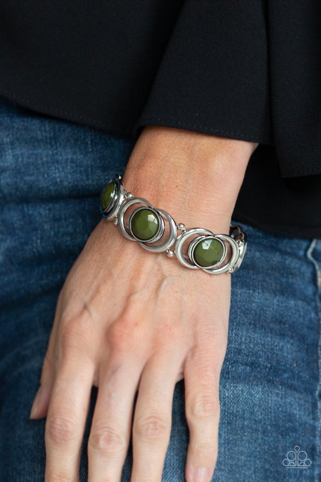 Paparazzi ♥ Modernly Malibu - Green ♥ Bracelet