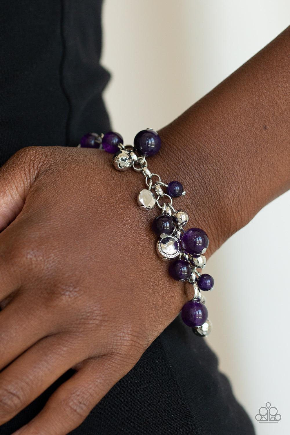 Paparazzi ♥ Glossy Glow - Purple ♥ Bracelet