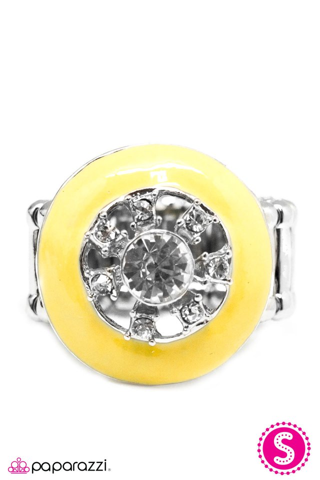 Paparazzi ♥ A Sparkling Sensation - Yellow ♥ Ring