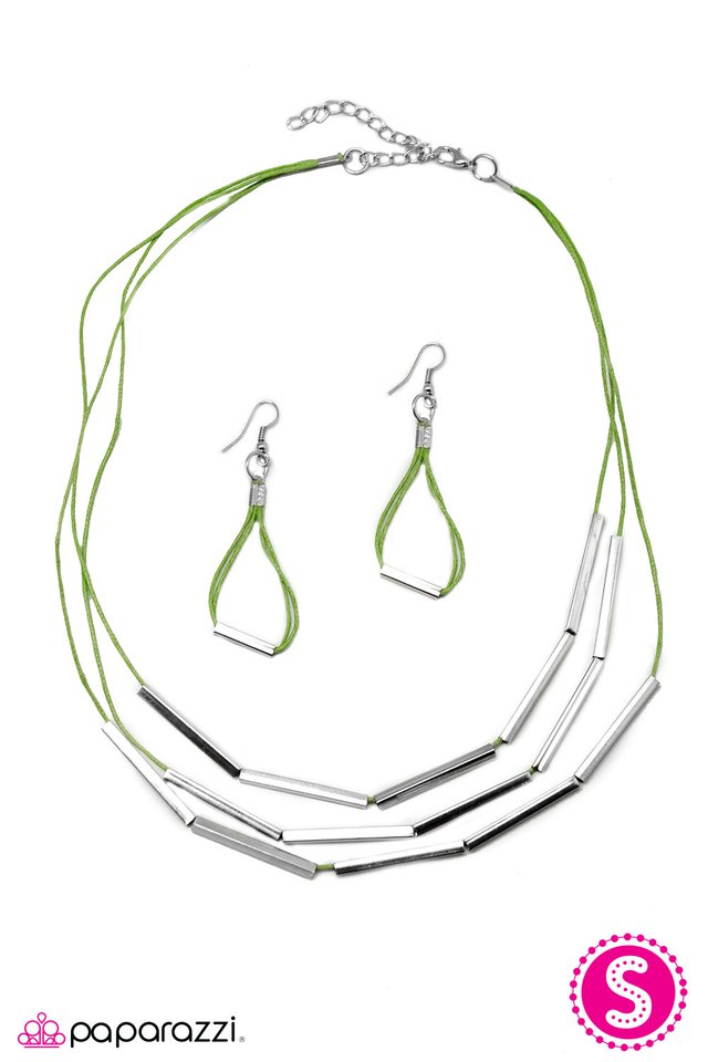 Paparazzi ♥ The Long and Short Of It - Green ♥ Necklace