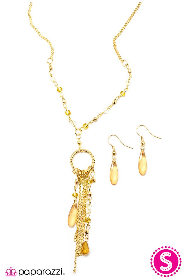 Paparazzi ♥ Zenith - Gold ♥ Necklace