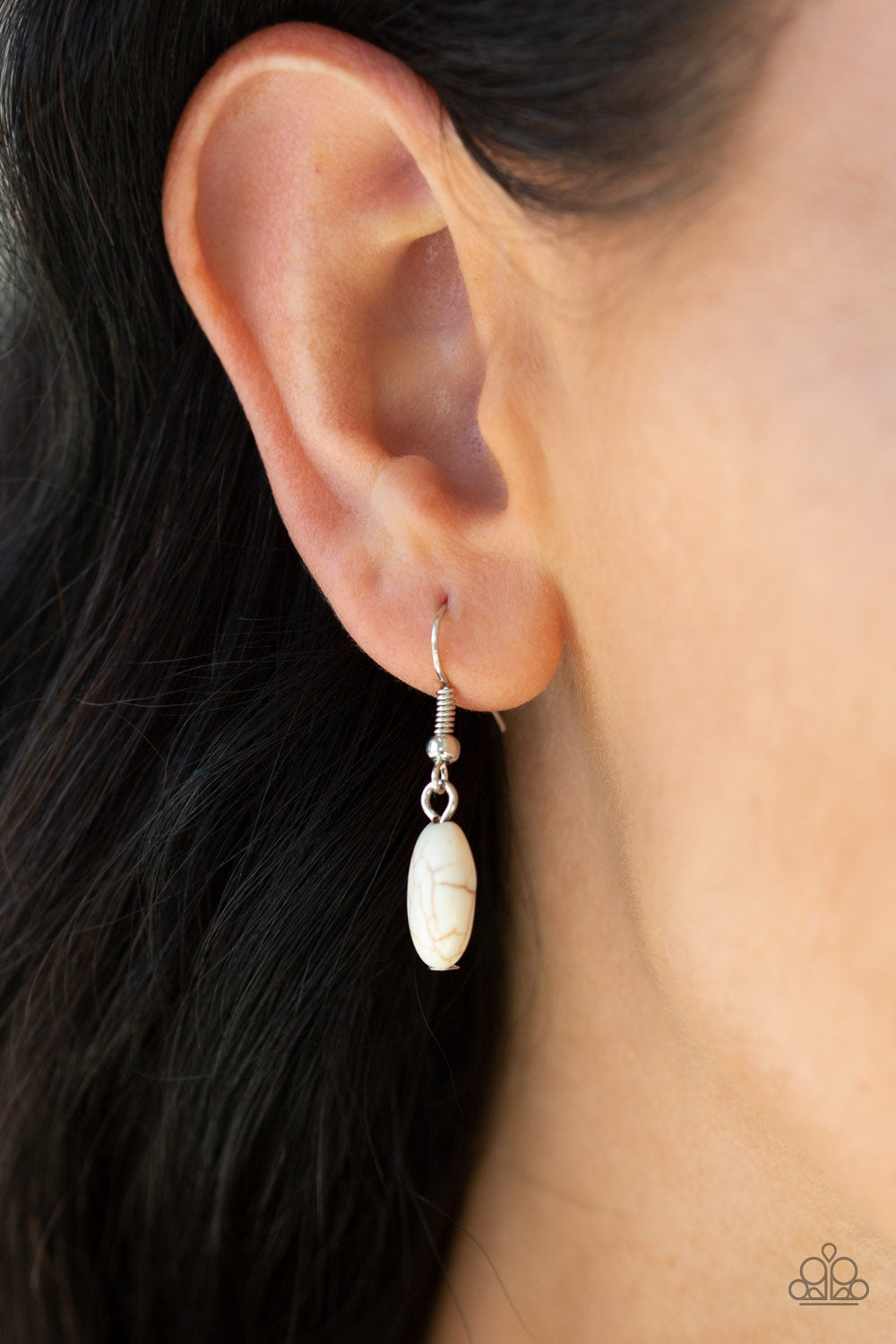 Paparazzi ♥ Prairie Goddess - White ♥ Necklace