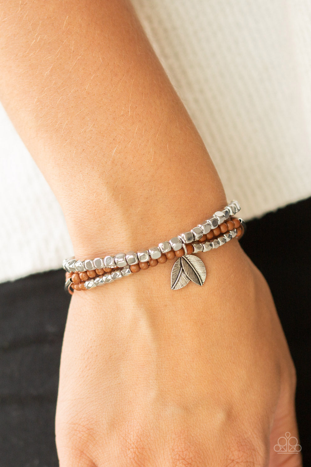 Paparazzi ♥ Desert Wanderer - Brown ♥ Bracelet