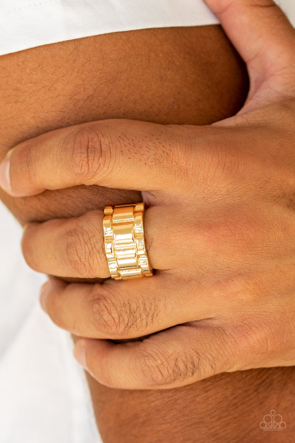 Paparazzi ♥ Modern Machinery - Gold ♥ Ring