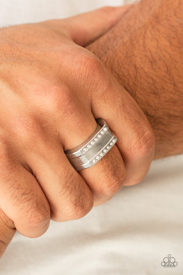 Paparazzi ♥ Triumph - White ♥ Ring
