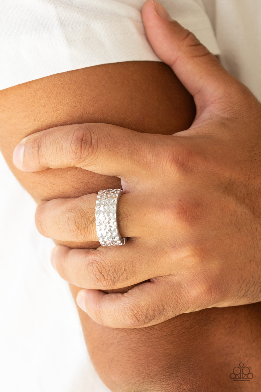 Paparazzi ♥ All Wheel Drive - Silver ♥ Ring