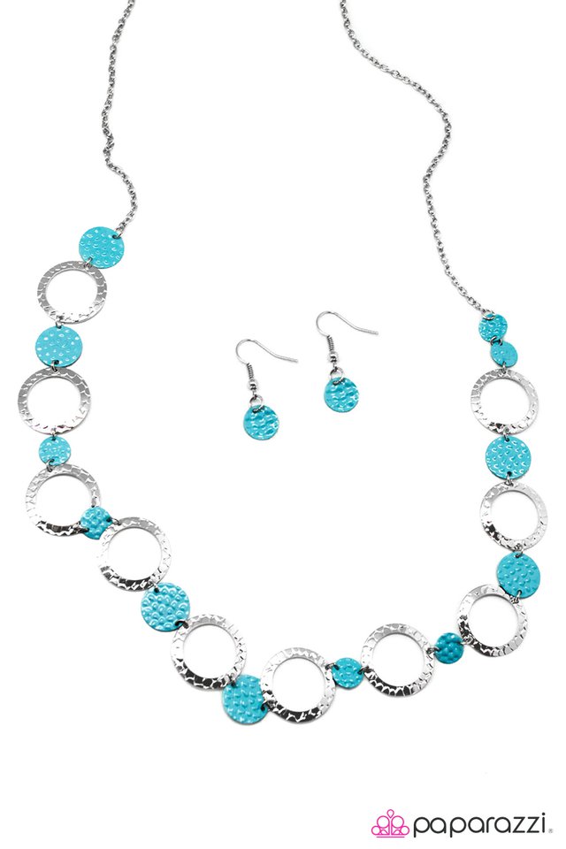 Paparazzi ♥ Blue Moon - Blue ♥ Necklace