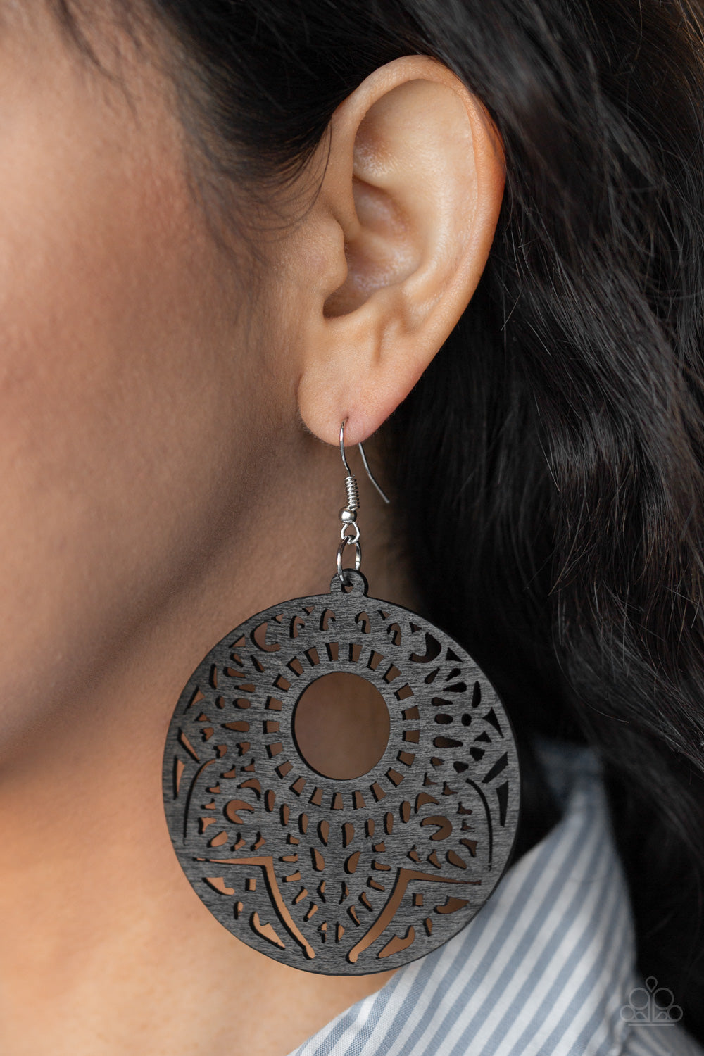 Paparazzi ♥ Mandala Mambo - Black ♥ Earrings