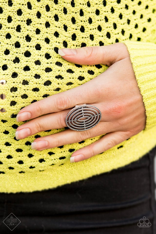 Paparazzi ♥ Center Target ♥ Ring