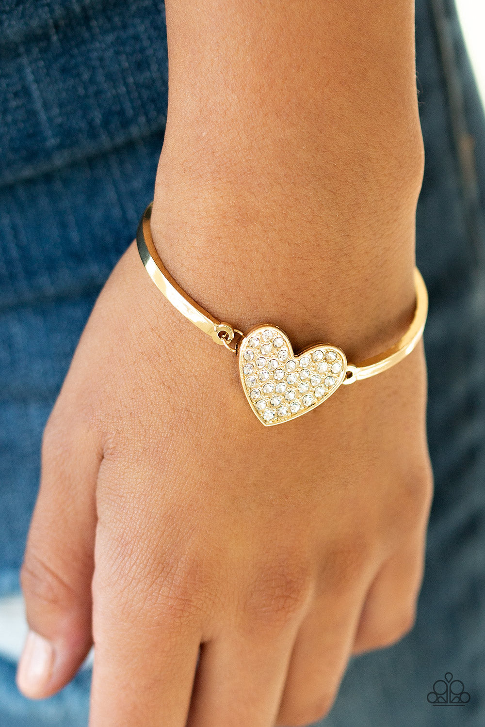 Paparazzi ♥ Heart-Stopping Shimmer - Gold ♥ Bracelet