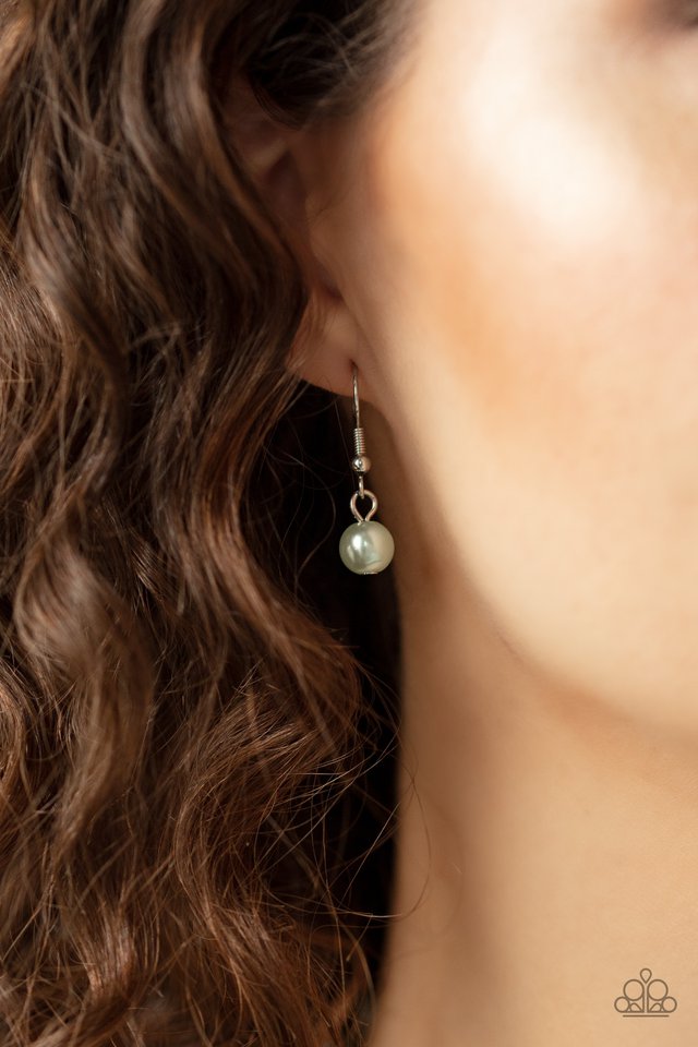 Paparazzi ♥ Pearl Heirloom - Green ♥ Necklace