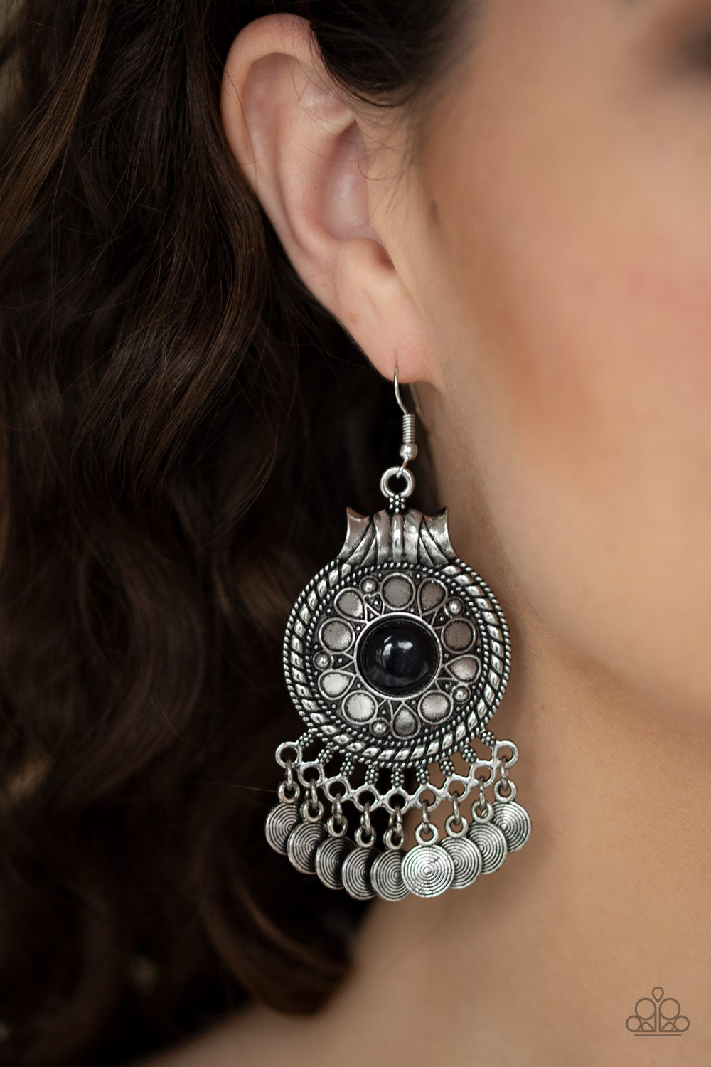 Paparazzi ♥ Rural Rhythm - Black ♥ Earrings