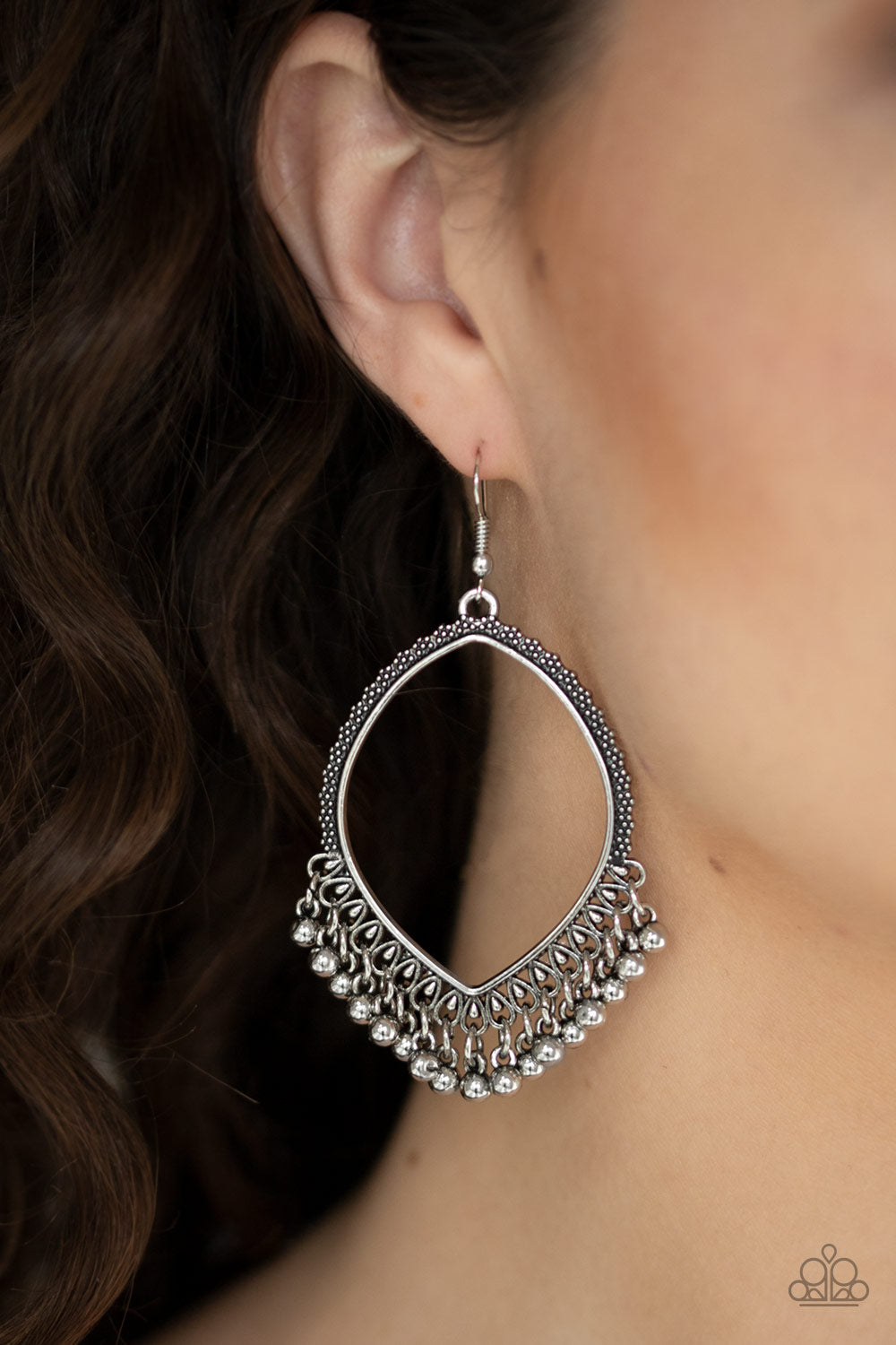Paparazzi ♥ Heirloom Harmony - Silver ♥ Earrings