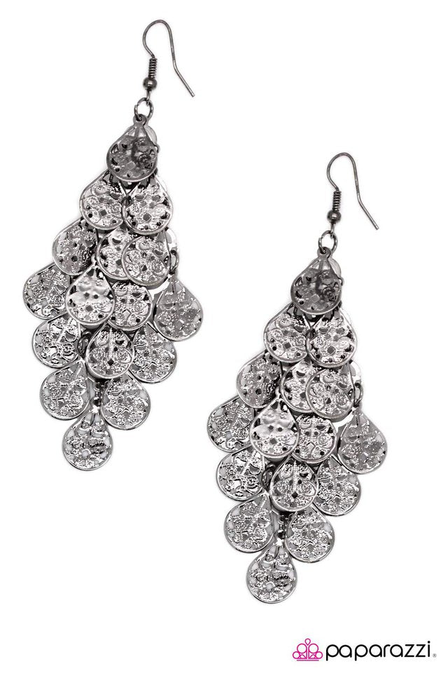 Paparazzi ♥ Radioactive - Black ♥ Earrings